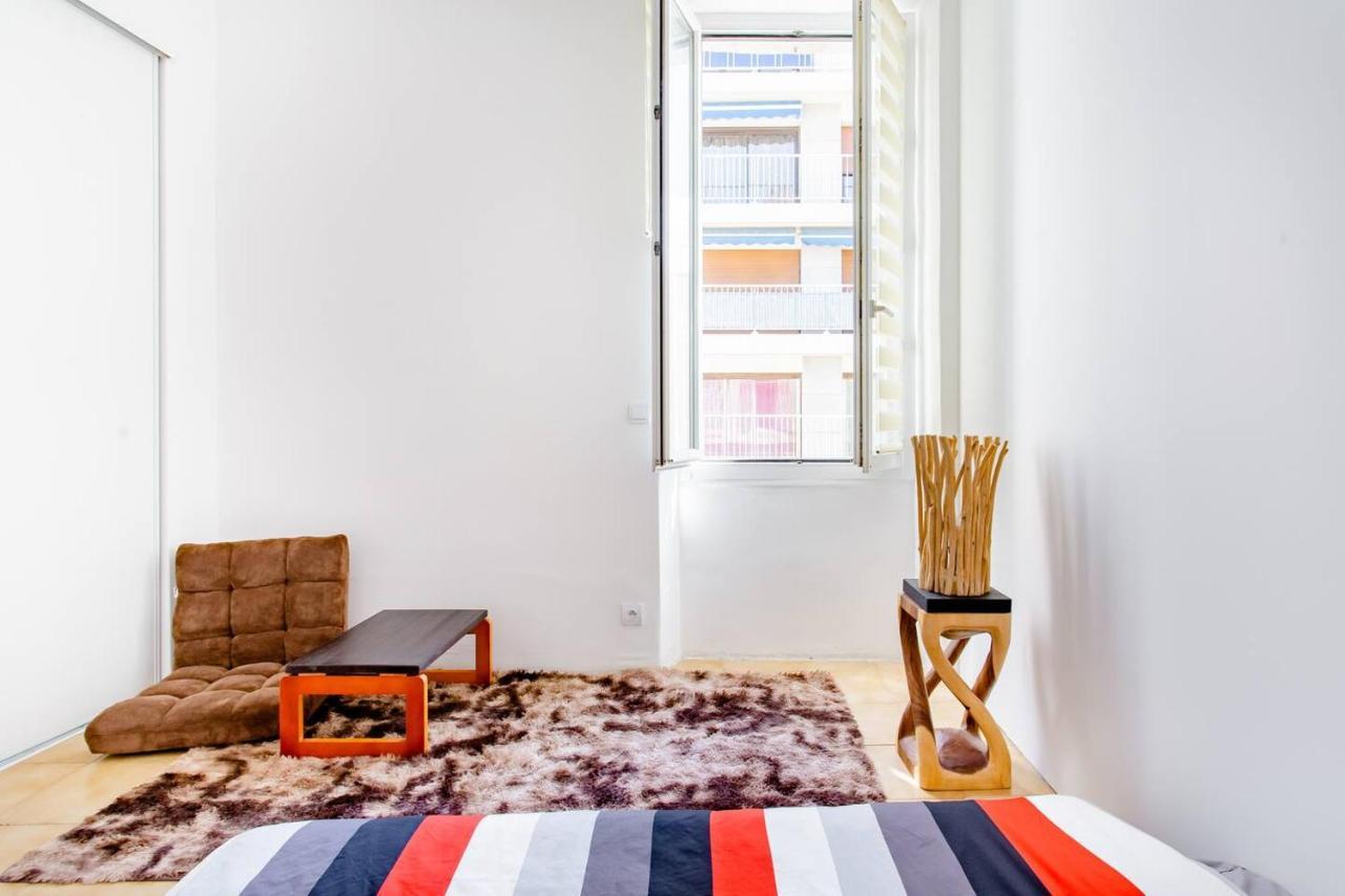 Room Rental In Apartment In Marseille Exterior photo